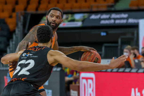 百的保险交 百的保险交